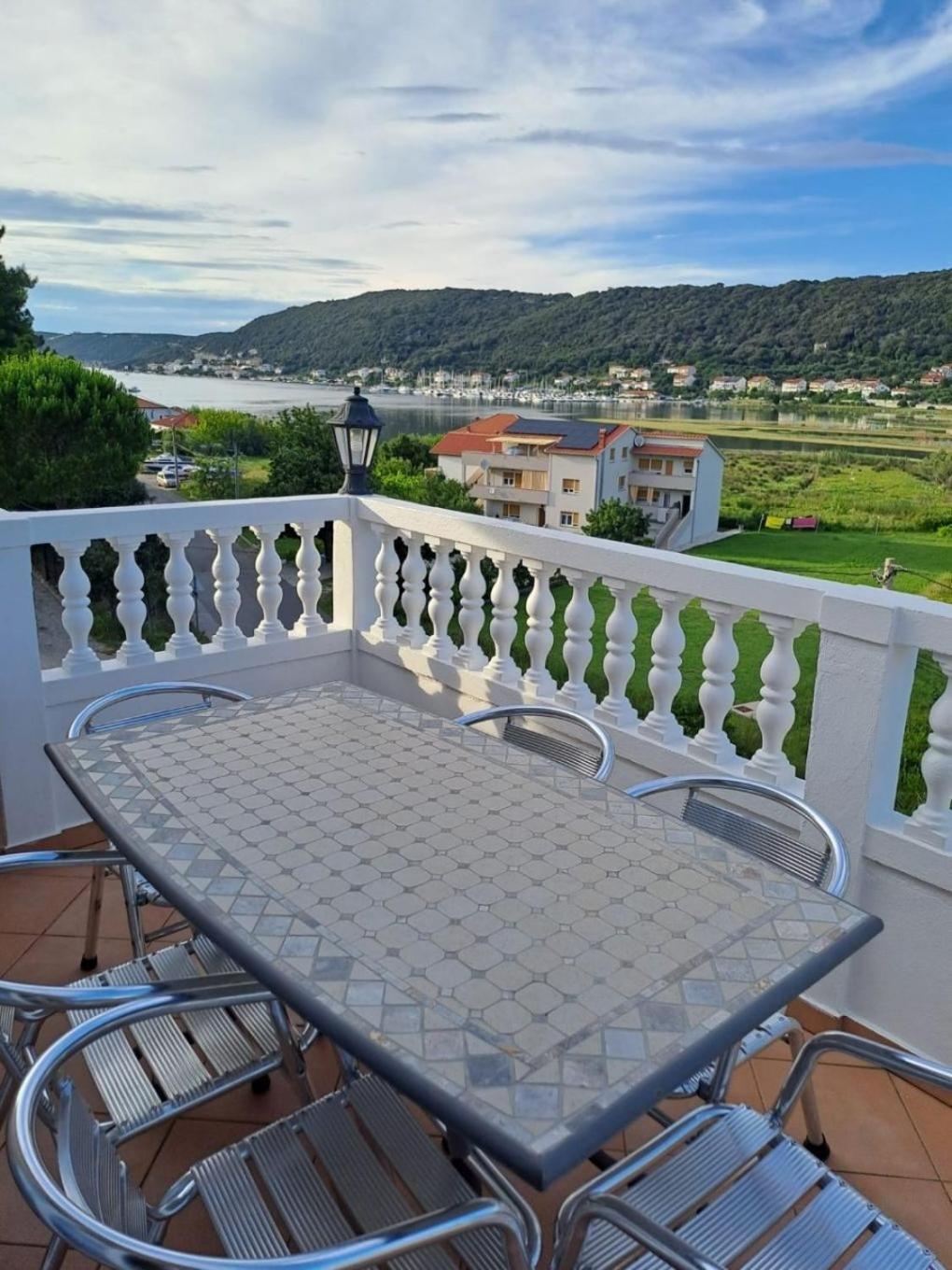 Apartments Mig - With Beautiful Garden Supetarska Draga Εξωτερικό φωτογραφία