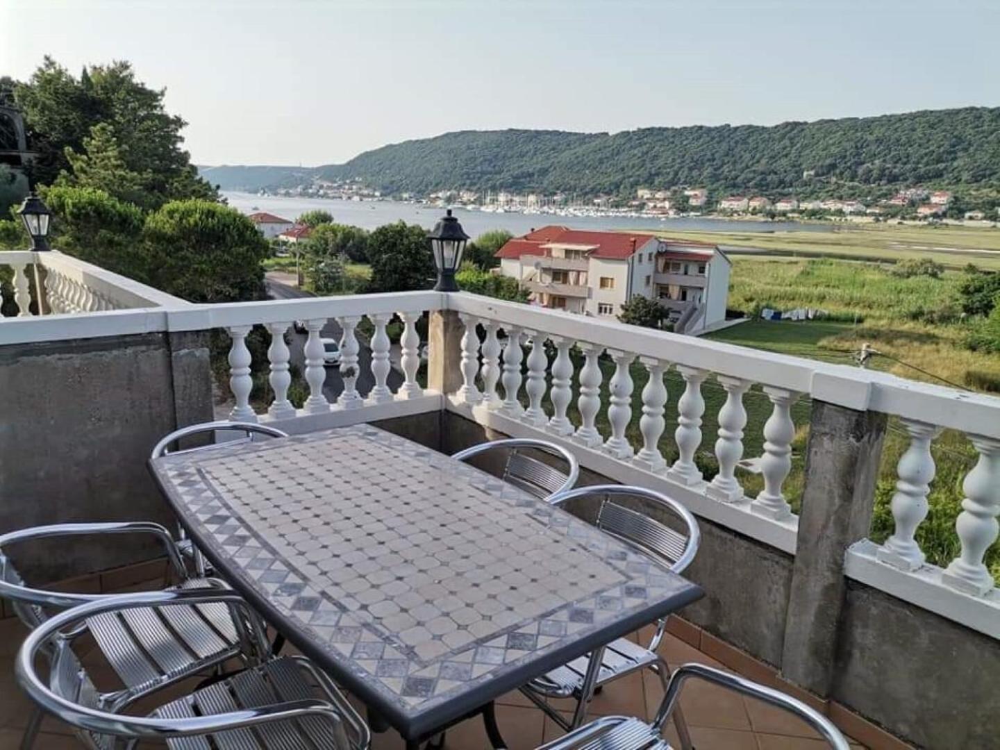 Apartments Mig - With Beautiful Garden Supetarska Draga Εξωτερικό φωτογραφία