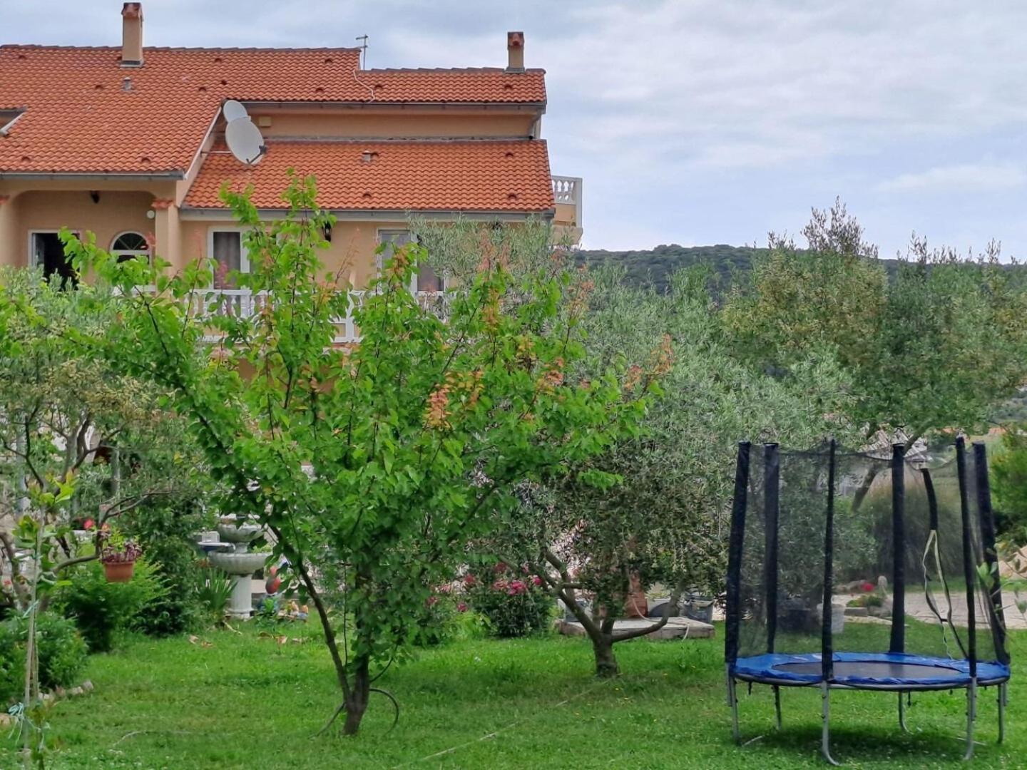 Apartments Mig - With Beautiful Garden Supetarska Draga Εξωτερικό φωτογραφία
